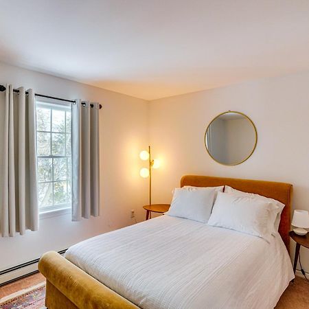 Private Guest House In Dtwn Lenox, Walk To Dining! المظهر الخارجي الصورة
