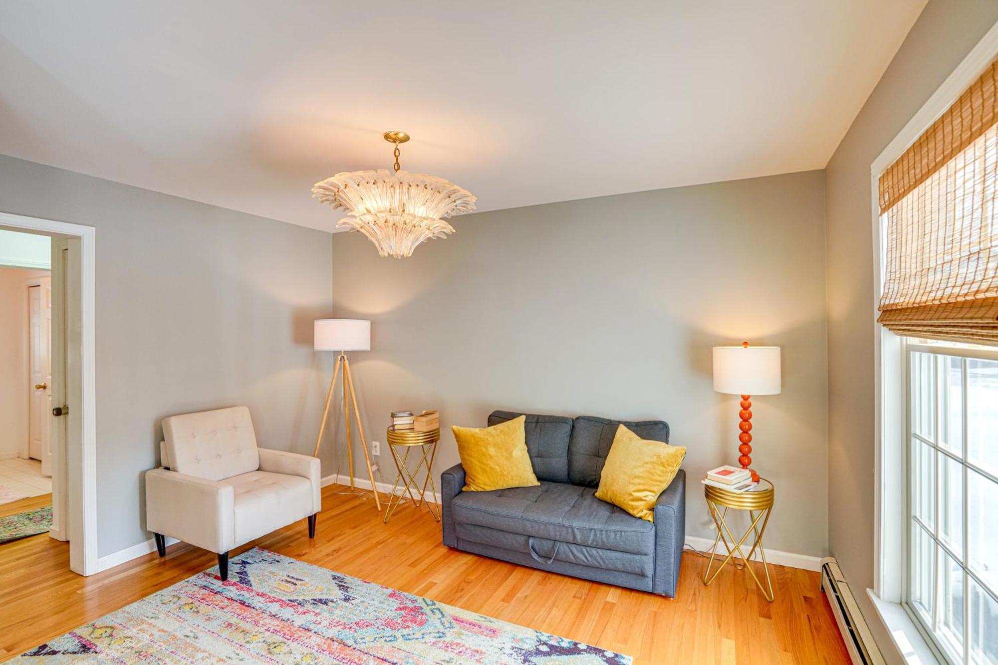 Private Guest House In Dtwn Lenox, Walk To Dining! المظهر الخارجي الصورة