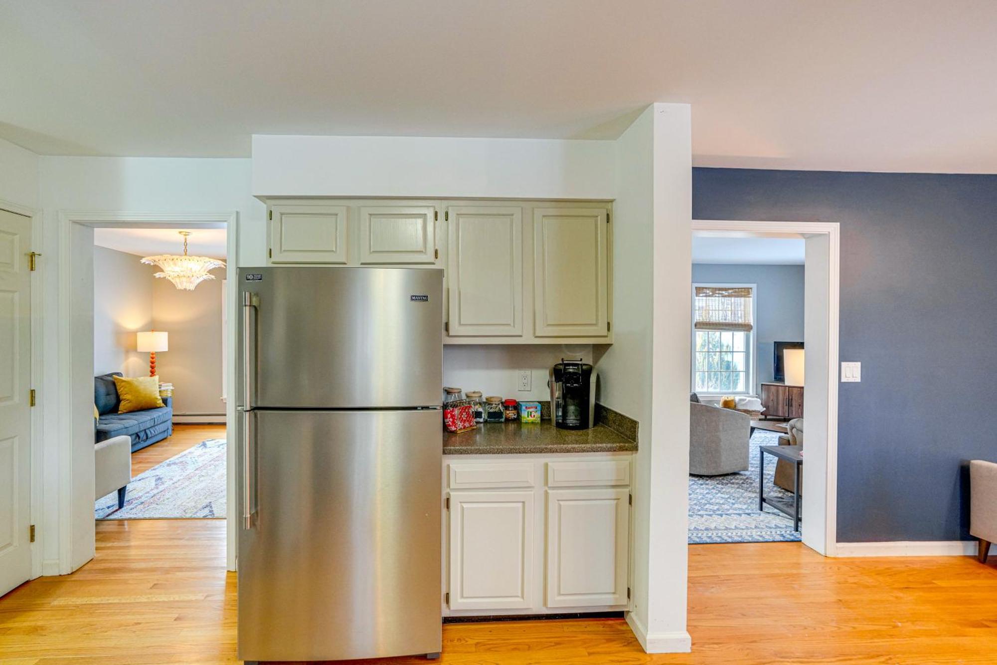 Private Guest House In Dtwn Lenox, Walk To Dining! المظهر الخارجي الصورة
